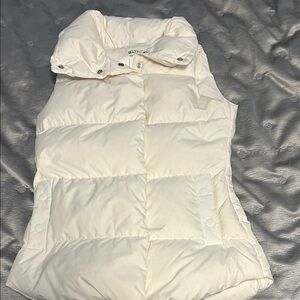 White Athleta  Puffer Vest